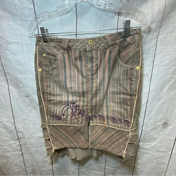 Ecko Red Denim Ruffle Skirt-Striped-Size 3 (juniors) - Picture 2 of 12